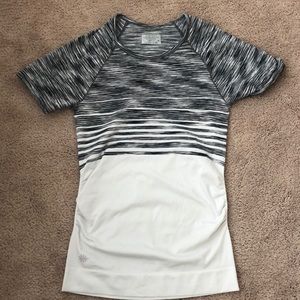 Super Cute Athleta Shirt